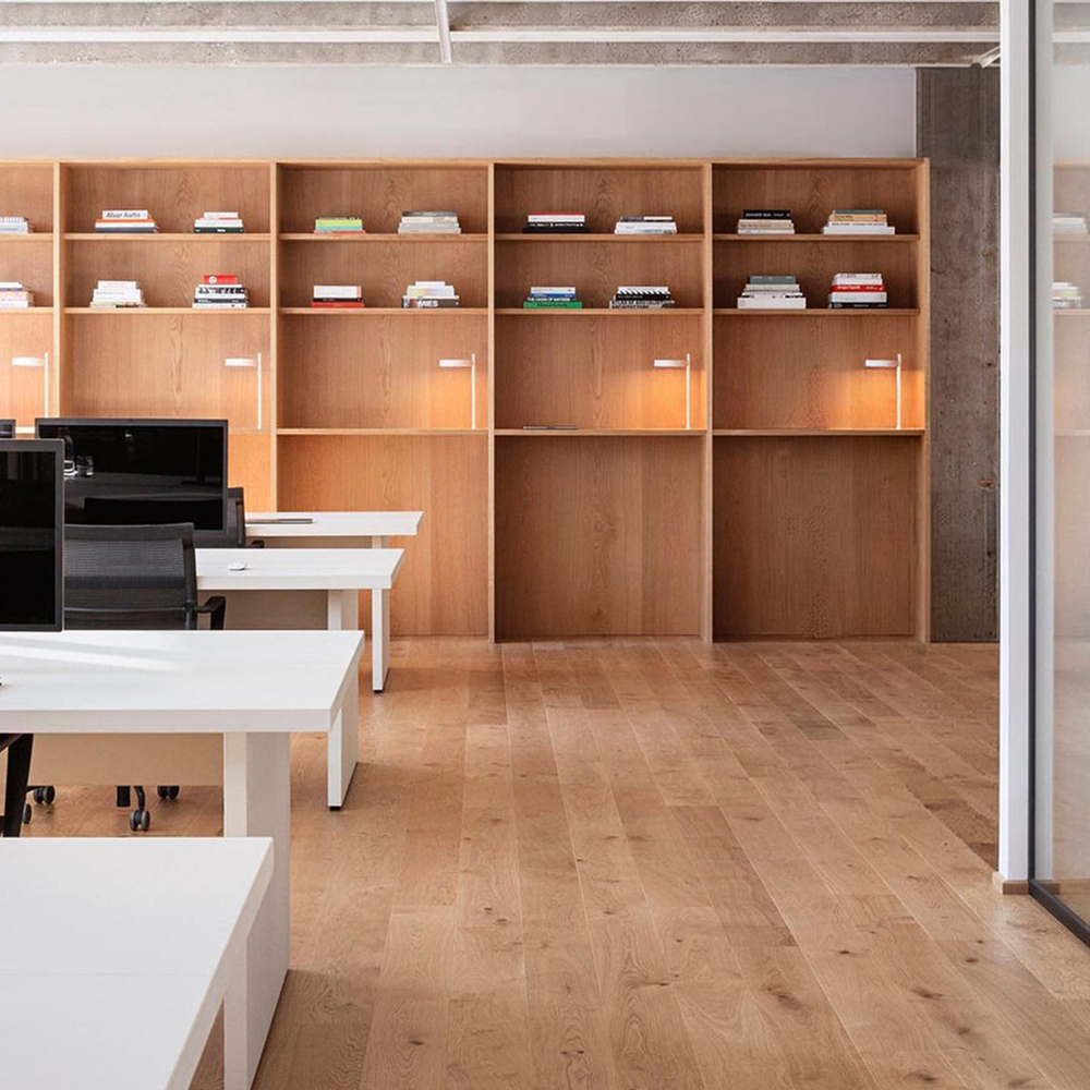 Modern office where scent experience supports productivity, focus and inspiration.