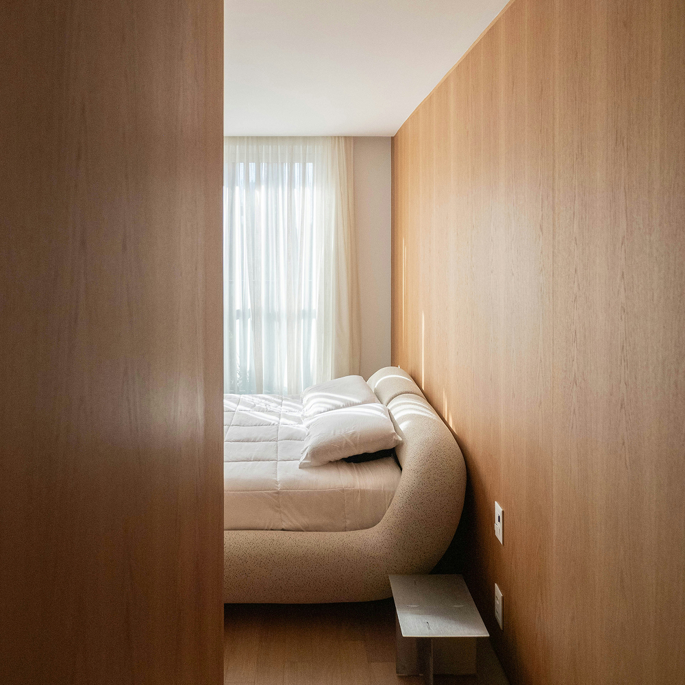 Frisches Hotelzimmer mit einladendem Duft, der Ruhe ausstrahlt