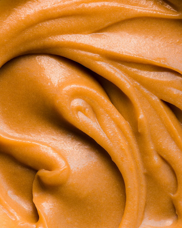 Zoom op karamelgeur ingrediënt met rijke en warme geur